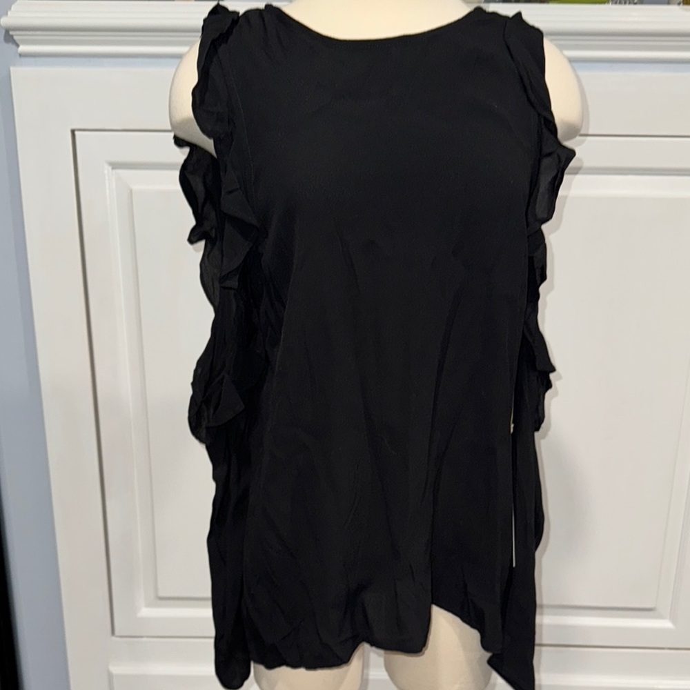 Elegant Black Ruffle Sleeveless Top